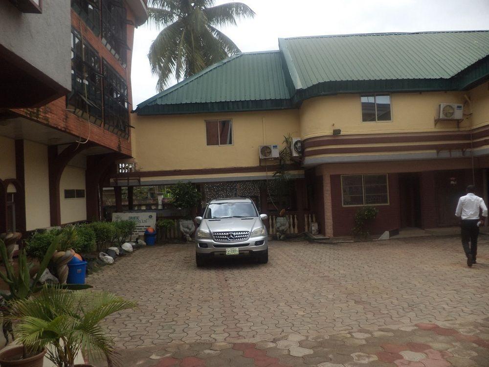 Divine Fountain Hotel Ajao Estate Lagos Exterior foto